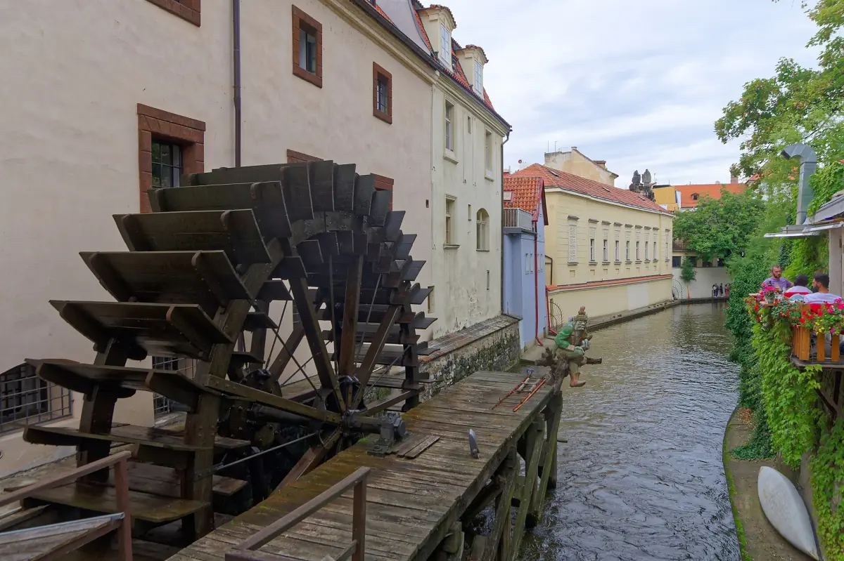 The water wheel on the Čertovka